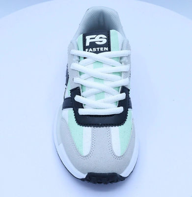 Sneaker shoes of cool classic sporty style, Air mesh lining and cushioned insole