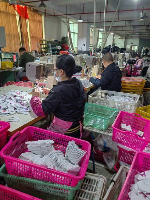 Boys' Basketball Shoes for Kids - Mesh Breathable Sneakers for Boys, Professional Training Shoes for Children 3